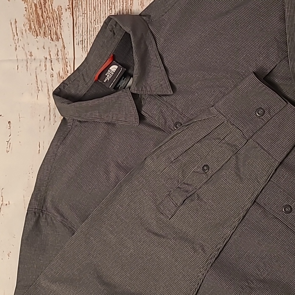 Northface Mens Long Sleeve Snap‎ Up size M